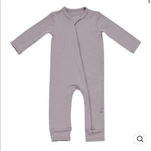 NIB - Kyte Baby zipper romper in mushroom